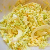 シャキシャキ野菜のコンソメ卵サラダ